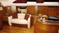 SY MUSTIQUE -  Saloon 2 sistership